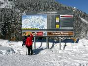 Grands panneaux d'information aux stations de vallée