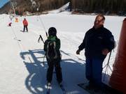 Personnel de remontées mécaniques attentif