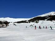 Espace d'entraînement avec tapis roulant à Fiss