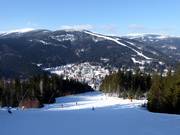 Vue depuis Hromovka sur la station de Špindlerův Mlýn
