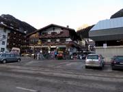 Hôtel Peter directement à la station de vallée à Canzei