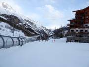 Zone débutants Tignes 1800 avec tapis roulants gratuits