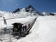 Espace débutants avec tapis roulants dans la Zona Anayet
