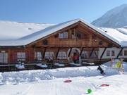 Restaurant Sonnalpin directement à côté de l’aire pour enfants à Berwang