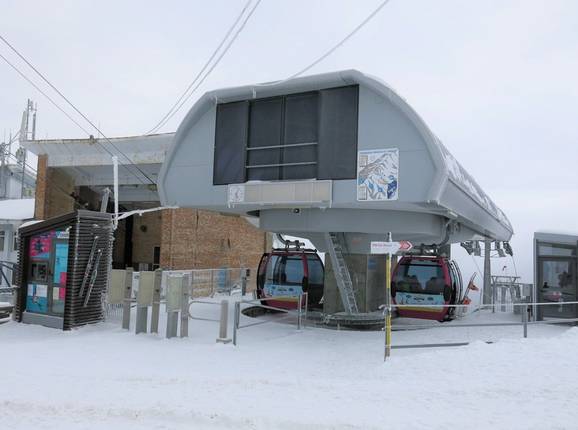 Telegondola Cota 1400 - © Thomas Fincham - Photo : Thomas Fincham