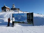 Panneau d'information à la station supérieure