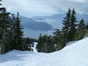 Vue magnifique depuis le domaine skiable Cypress Mountain