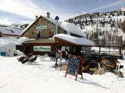Les Choucas est situé directement à côté du Kinderland.