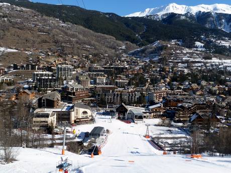 Écrins: offres d'hébergement sur les domaines skiables – Offre d’hébergement Serre Chevalier – Briançon/Chantemerle/Villeneuve-la-Salle/Le Monêtier-les-Bains
