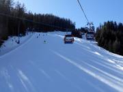 Piste noire de descente vers la vallée