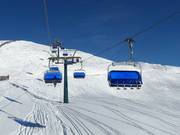 Kreuztal-Schönboden - 4 places | Télésiège rapide (débrayable) avec capots de protection