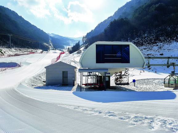 Tourist Chair - © Doppelmayr Seilbahnen GmbH
