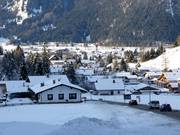 Ehrwald commence en dessous de la station de la vallée.