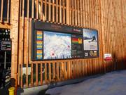 Panneau d'information à la station de vallée Bellwald