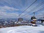 Isola No. 1 Quad - 4 places | Télésiège rapide (débrayable) avec capots de protection