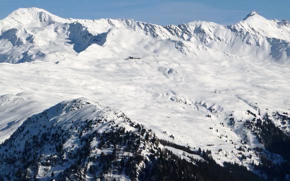 La plus haute gare aval dans la Landwassertal (vallée du Lannwasser) – domaine skiable Pischa (Davos Klosters)