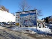 Panneau d'information à la station de vallée