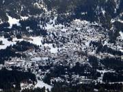 Lenzerheide est située directement au pied du domaine skiable.