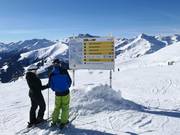 Signalisation avec plan des pistes au Rastkogel
