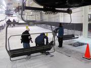 Personnel attentif au télésiège