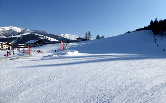 La plus haute gare aval dans la Brixental (vallée de Brixen) – domaine skiable Schatzerlift – Kirchberg