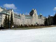 Le Fairmont Chateau Whistler est situé directement sur la piste.