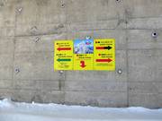 Signalisation des pistes à la station supérieure Grand Hirafu