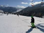 Piste facile et large au télésiège quatre places Sodlisia