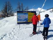 Panneau d'information au téléski Freiberglift