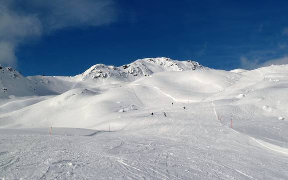 Le plus haut domaine skiable dans le massif du Rätikon – domaine skiable Madrisa (Davos Klosters)