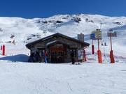 Des toilettes propres sont également disponibles dans la station de ski.