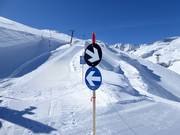Balisages des pistes dans le domaine skiable Weißsee Gletscherwelt