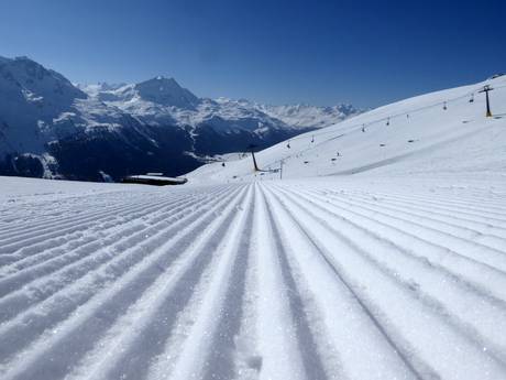 Préparation des pistes Engadine – Préparation des pistes St. Moritz – Corviglia