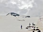 La partie arrière du domaine skiable avec les téléskis Payer et Cristallo
