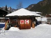 Toilettes à la station de vallée