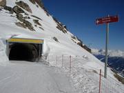 Piste Tunnel Panorama