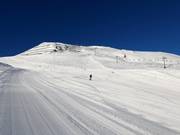 Piste intermédiaire Karleitenabfahrt et mur raide Pleisen Steilhang