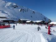 Vue sur le restaurant Ōpuke Kai et le Sky High Café