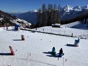 Bon plan pour les enfants :  - Espace ludique et zone d'apprentissage de l'école de ski de l'Ultental