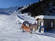 Lamark III - Tapis roulant/Moving Carpet recouvert d’une galerie