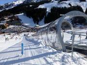 Tapis roulant couvert (140 m) aux remontées Lamark