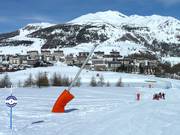 Lance à neige à Sestrière