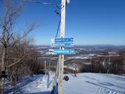 Signalisation des pistes dans le domaine skiable de Bromont