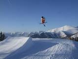 Funtastique action freestyle dans le snowpark de Bad Kleinkirchheim