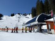 Laucherenstöckli - 4 places | Télésiège rapide (débrayable)