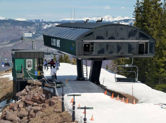 Cloud Nine - 4 places | Télésiège rapide (débrayable)