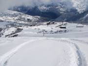 Poudreuse fraîche au-dessus de Le Corbier