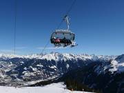 Rätikonbahn - 6 places | Télésiège rapide (débrayable) avec capots de protection