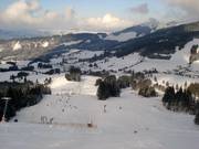 Vue depuis le Sorgschrofen sur l'ensemble du domaine skiable