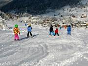 École de ski près de la télécabine Familyjet